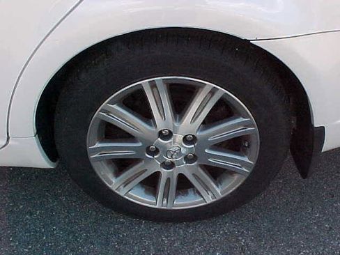 Used 2008 Toyota Avalon Limited image 9