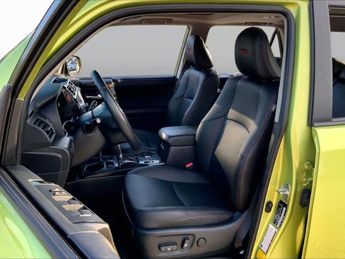 Used 2023 Toyota 4Runner TRD Off-Road Premium w/ Moonroof Package AWD/4WD image 8