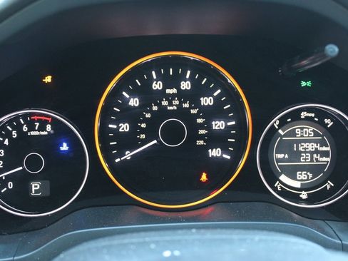 Used 2017 Honda HR-V EX image 9