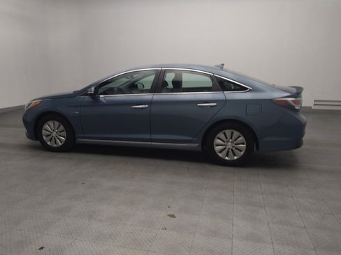 Used 2016 Hyundai Sonata SE image 3