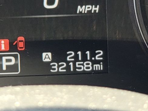 Used 2025 Subaru Ascent Premium image 7