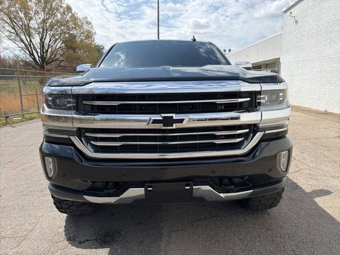 Used 2018 Chevrolet Silverado 1500 High Country image 7