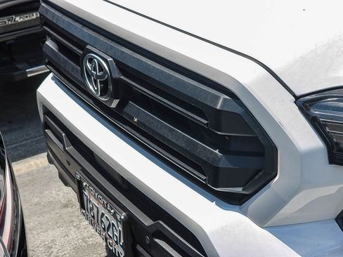 Used 2025 Toyota Tacoma SR RWD image 7