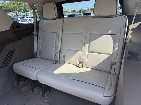 Used 2021 GMC Yukon Denali w/ Denali Premium Package RWD image 27