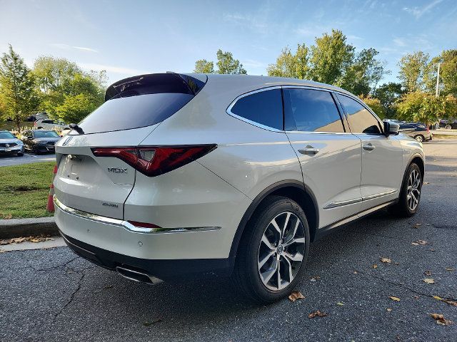 Used 2024 Acura MDX w/ Technology Package AWD/4WD image 4