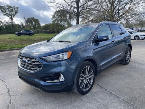 Used 2019 Ford Edge Titanium image 1