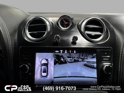 Used 2020 Bentley Bentayga AWD/4WD image 40
