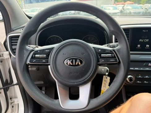 Used 2021 Kia Sportage LX AWD/4WD image 10