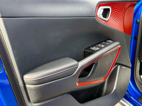 Certified 2024 Kia Soul GT-Line w/ GT-Line Technology Package image 14