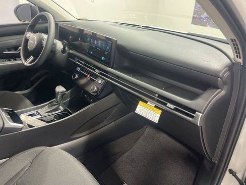 New 2026 Hyundai Tucson SEL FWD image 24