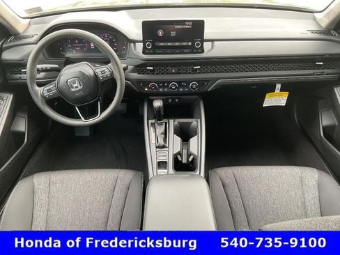 Used 2025 Honda Accord SE image 37