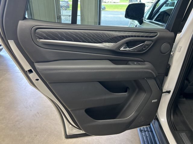Used 2024 GMC Yukon Denali AWD/4WD image 32