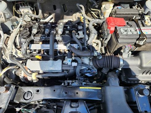 Certified 2023 Nissan Kicks SR FWD image 17