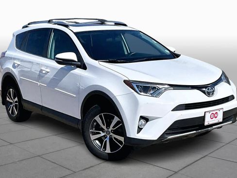 Used 2016 Toyota RAV4 XLE w/ Protection Package AWD/4WD image 3
