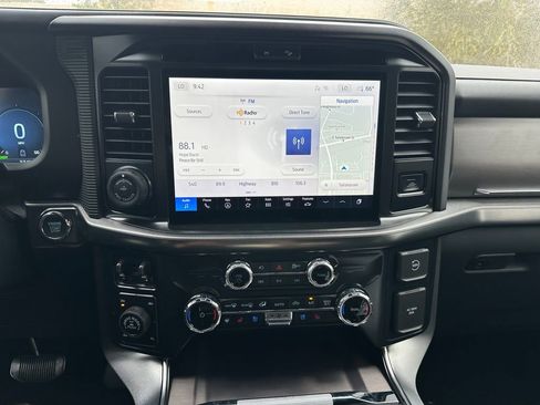 New 2025 Ford F150 Platinum w/ Equipment Group 702A High image 70