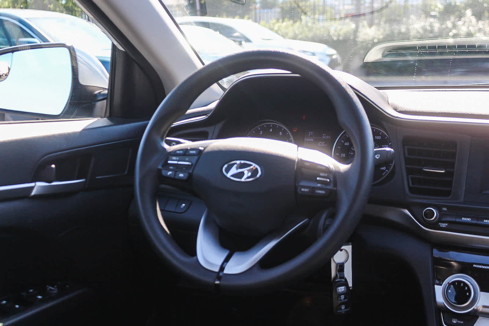 Used 2019 Hyundai Elantra SE w/ Cargo Package FWD image 19