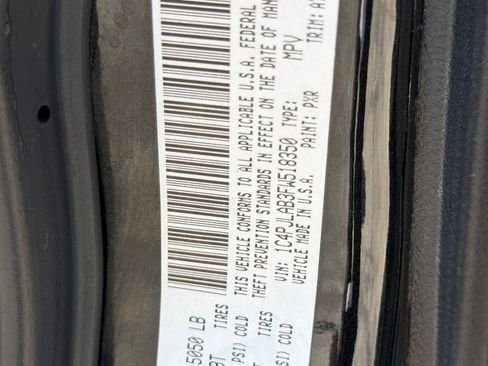 Used 2015 Jeep Cherokee Sport FWD image 27