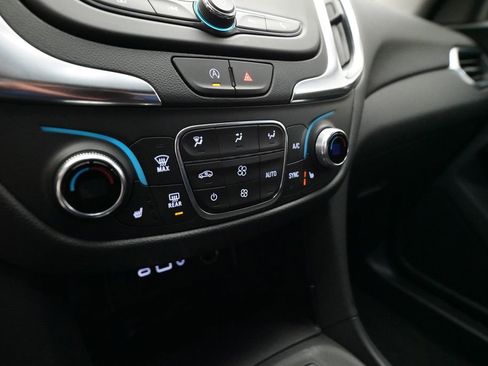 Used 2024 Chevrolet Equinox LT image 20