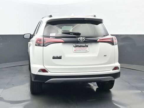 Used 2018 Toyota RAV4 SE w/ Power Extra Value Package FWD image 21