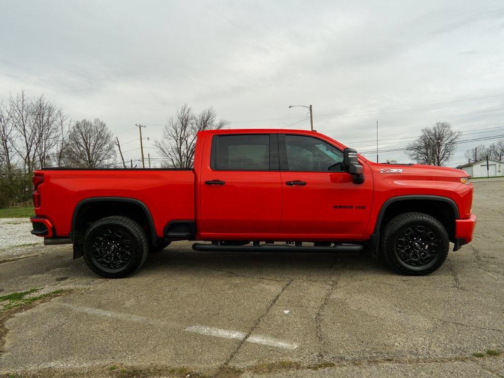 Used 2022 Chevrolet Silverado 2500 LTZ w/ LTZ Plus Package AWD/4WD image 2