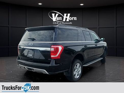 Used 2018 Ford Expedition Max XLT w/ Equipment Group 202A AWD/4WD image 9