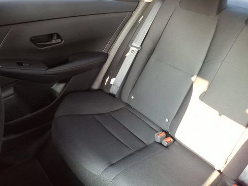 Used 2024 Nissan Sentra S FWD image 16