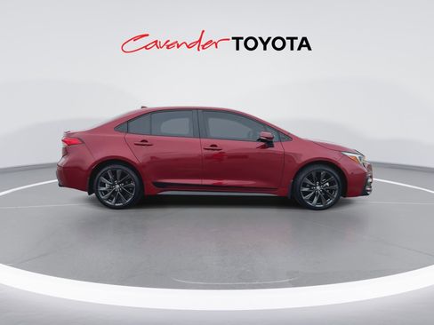 Certified 2025 Toyota Corolla SE FWD image 9