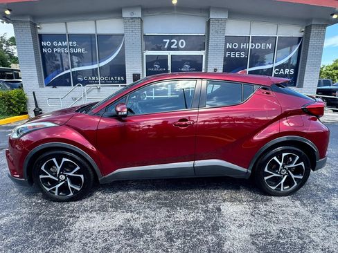 Used 2018 Toyota C-HR XLE FWD image 9