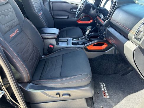 Used 2025 Nissan Frontier PRO-4X AWD/4WD image 11