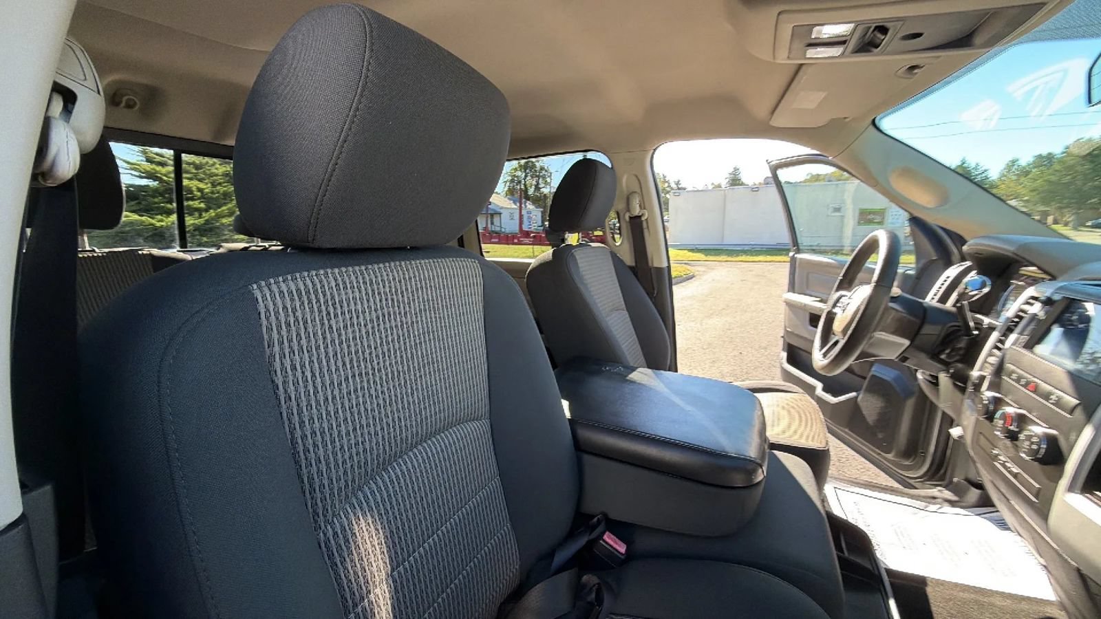 Used 2012 RAM 1500 Classic SLT w/ Protection Group AWD/4WD image 47