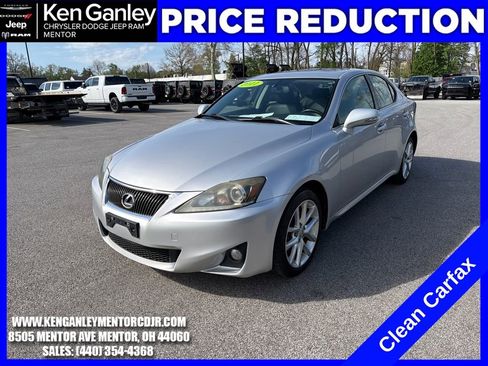 Used 2011 Lexus IS 250 AWD w/ Premium Pkg Value Edition image 3