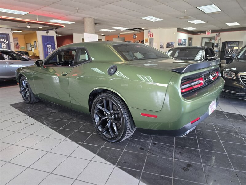 Used 2022 Dodge Challenger R/T w/ Blacktop Package RWD image 6