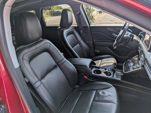 Used 2021 Lincoln Corsair AWD w/ Premium Package image 14