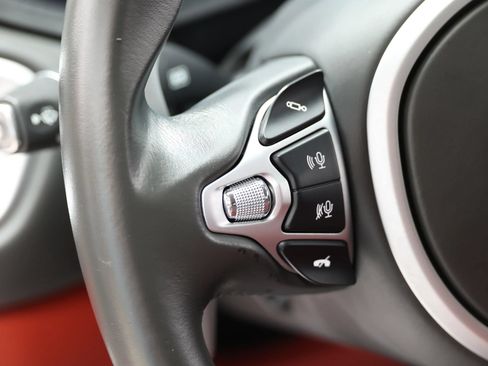 Used 2017 Aston Martin DB11 V12 RWD image 31