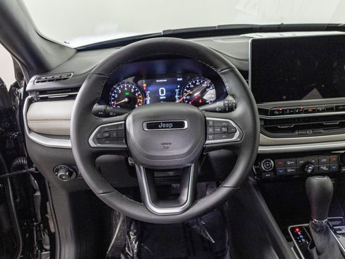 New 2026 Jeep Compass Limited image 24