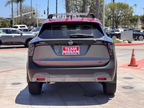 New 2025 Nissan Kicks SR image 6
