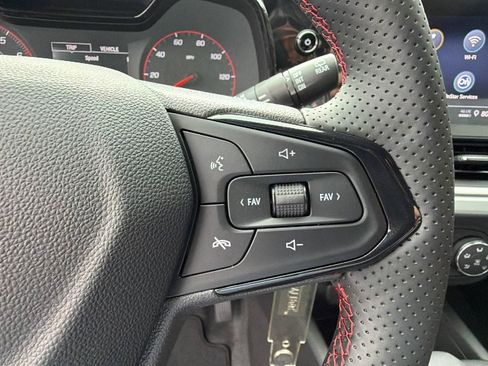 New 2026 Chevrolet Trax RS w/ Sunroof Package FWD image 23