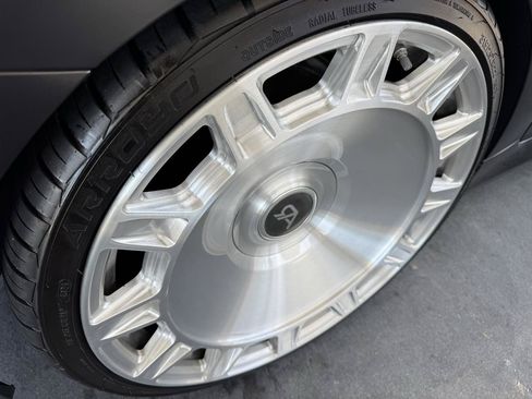 Used 2026 BMW 740i w/ Premium Package RWD image 30