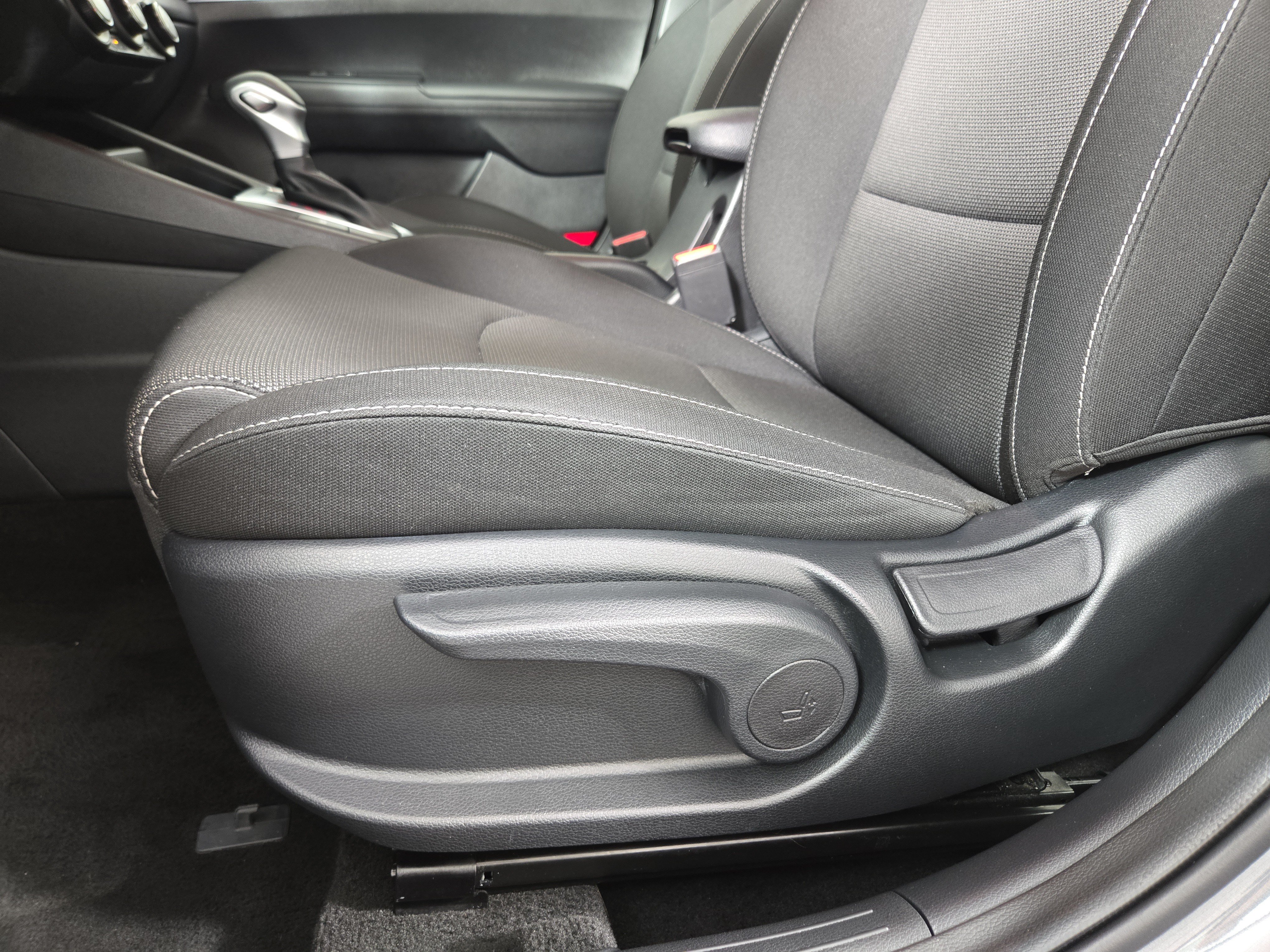 Used 2024 Kia Forte LXS w/ LXS Technology Package FWD image 29