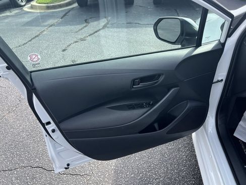 Used 2026 Toyota Corolla LE FWD image 14