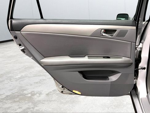 Used 2008 Toyota Avalon XLS image 27