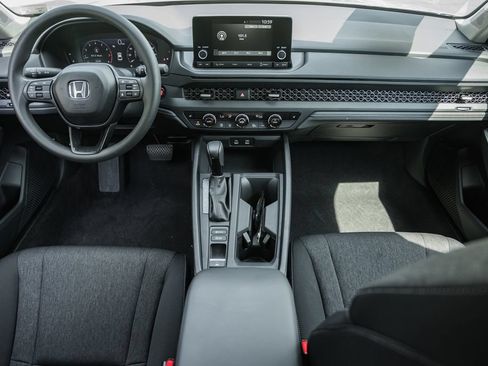 Certified 2025 Honda Accord SE image 15
