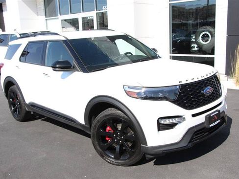 Used 2022 Ford Explorer ST w/ Equipment Group 401A AWD/4WD image 2