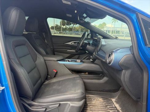 Used 2024 Chevrolet Equinox EV LT FWD image 12