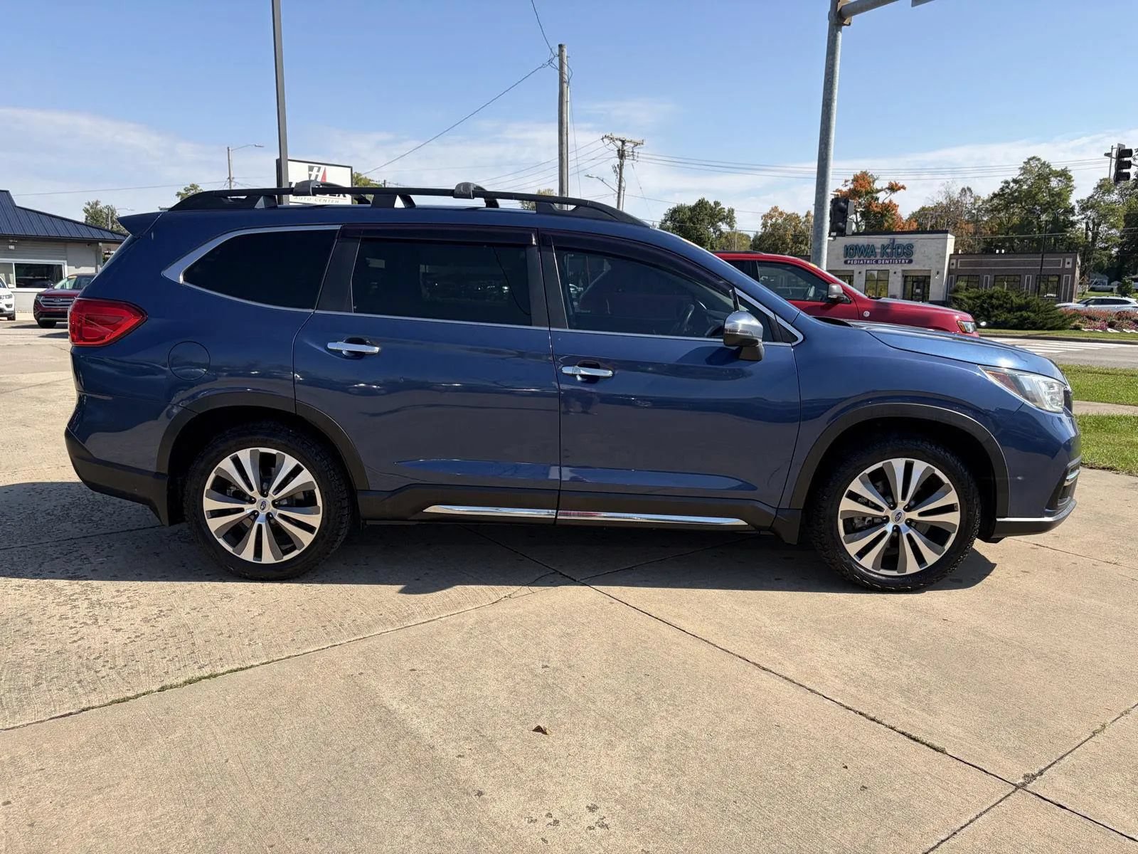 Used 2019 Subaru Ascent Touring AWD/4WD image 4