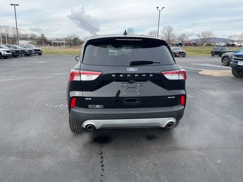 Used 2022 Ford Escape SE image 6