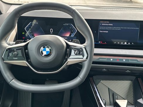 Used 2025 BMW X3 xDrive30i w/ Premium Package image 18