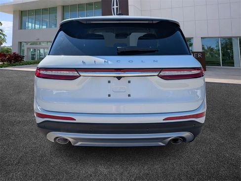 Used 2023 Lincoln Corsair FWD image 6