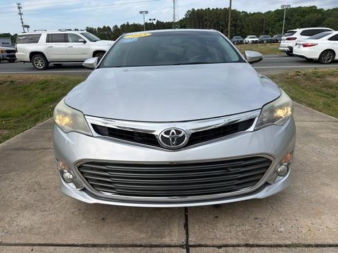 Used 2013 Toyota Avalon XLE Touring FWD image 3