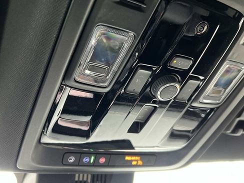 New 2026 GMC Yukon XL Elevation image 32